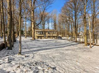 16 Sunnyside Rd, Beacon, NY 12508