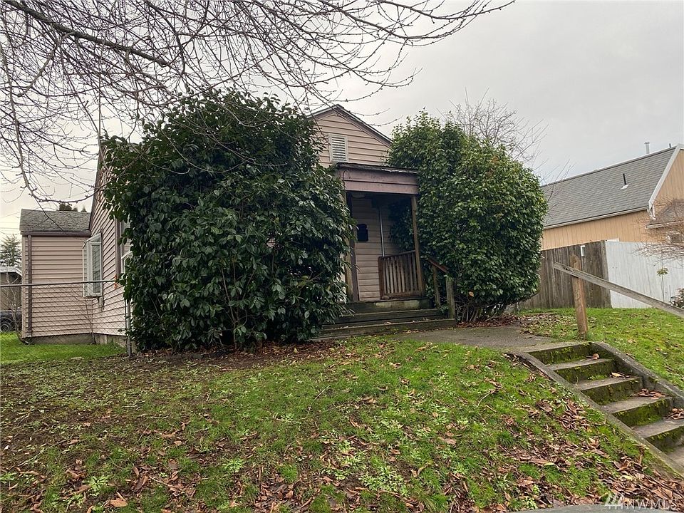 1st image of 3344 Sawyer St