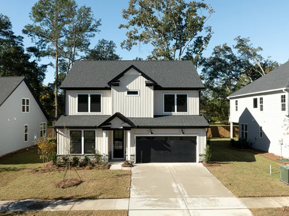 8621 Connor Ct, North Charleston, SC 29406