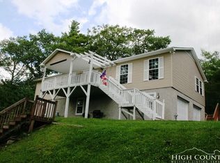 9081 Pittmans Gap Rd, Newland, NC 28657