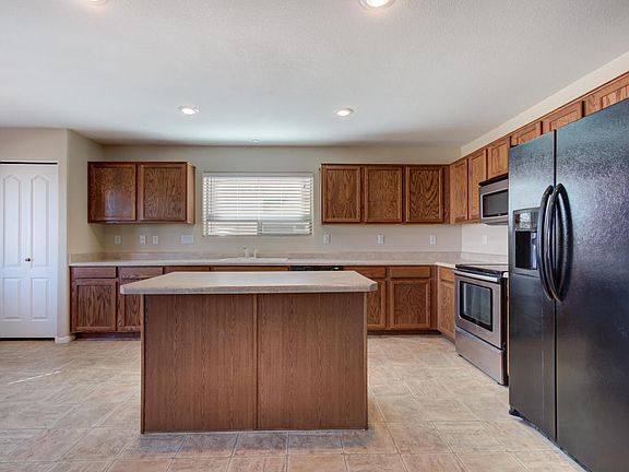 5th image of 41860 W Hillman Dr