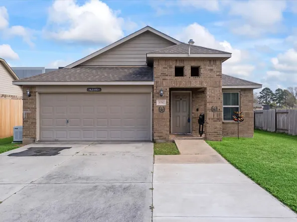 31702 Ironwood Dr, Waller, TX 77484