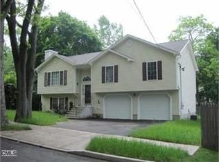 36 Ashford St, West Haven, CT 06516
