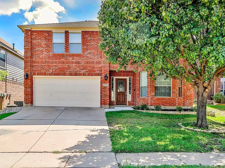 9921 Delamere Dr — Photo 34