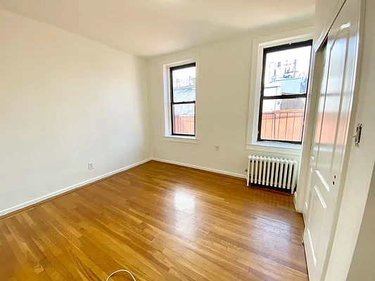 Rented by J PRESTON AND ASSOCIATES INC | media 4