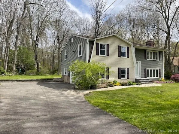 142 Cow Hill Road, Clinton, CT 06413