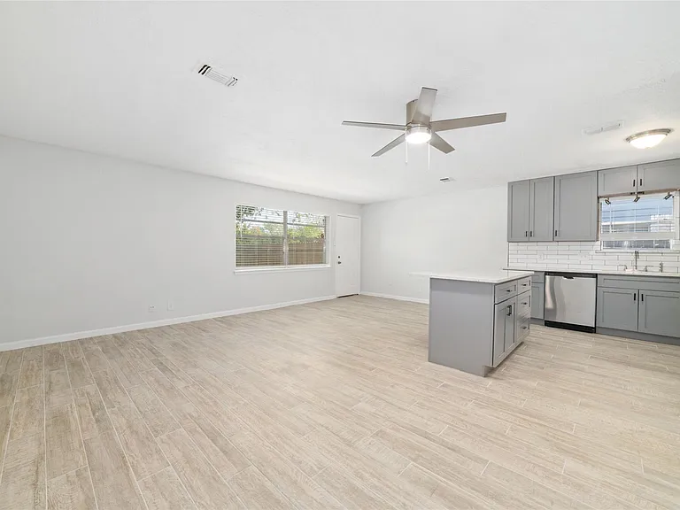 10522 Northview Dr — Photo 11