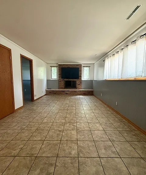 773 Kingston Ln — Photo 11