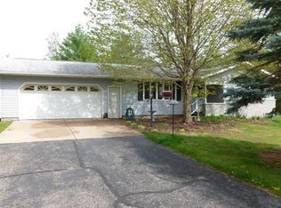 7431 Dewberry Ln, Wisconsin Rapids, WI 54494