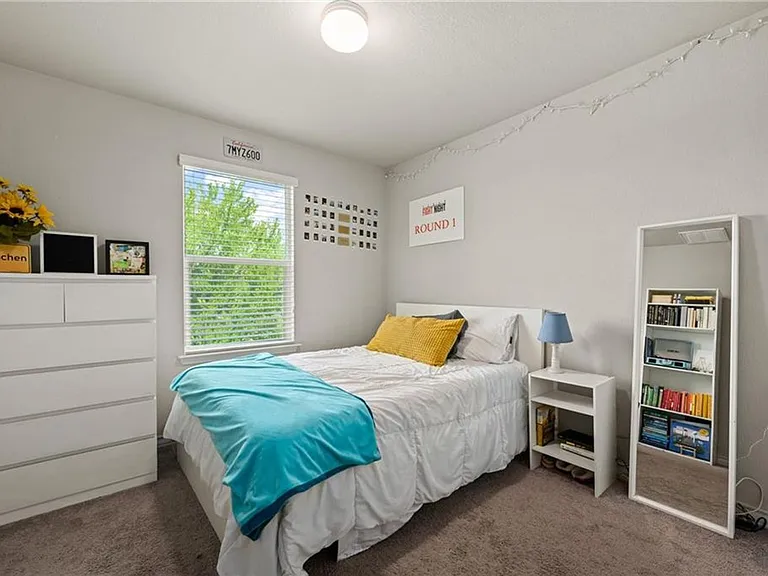 5308 Golden Canary Ln — Photo 22