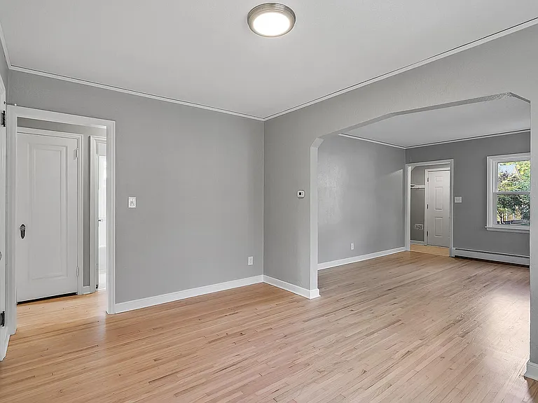 2082 Berkeley Ave — Photo 17