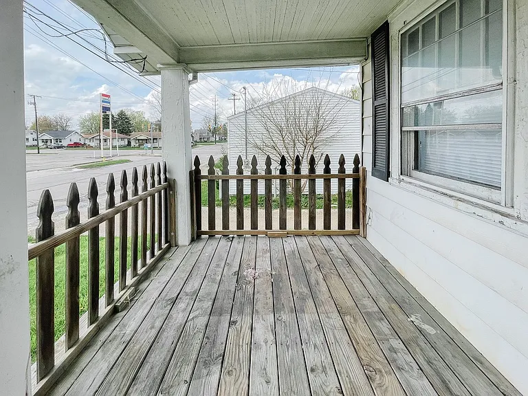 1920 S Gharkey St — Photo 15