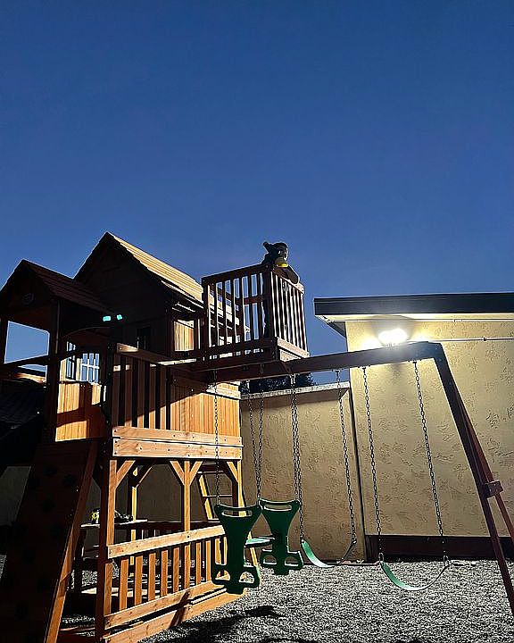 1st image of 2969 Dalley Dr
