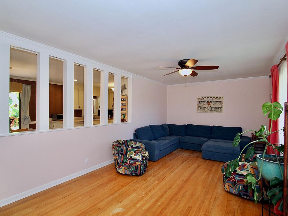 1st image of 3517 Arrowwood Dr