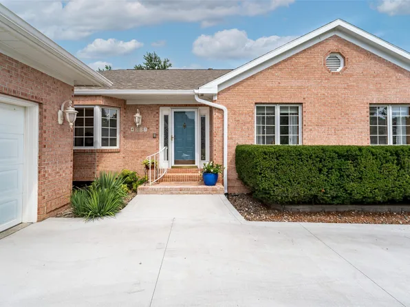 4507 96th St, Urbandale, IA 50322