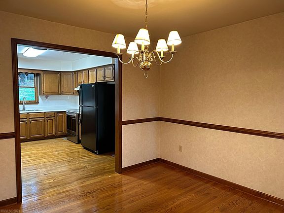5th image of 7490 James Way