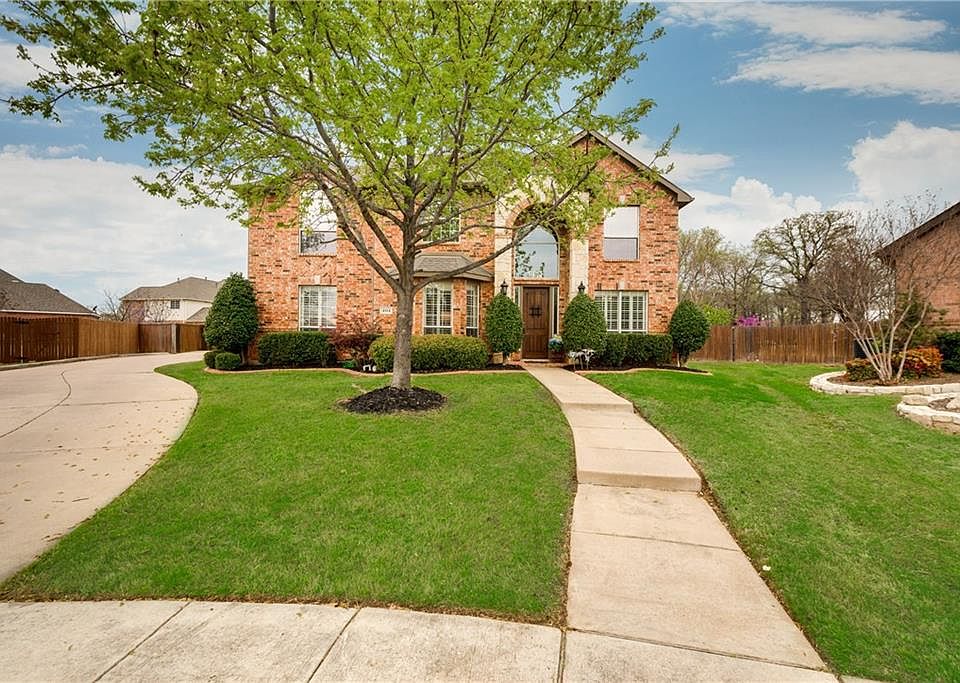 1st image of 404 Mineral Springs Ct