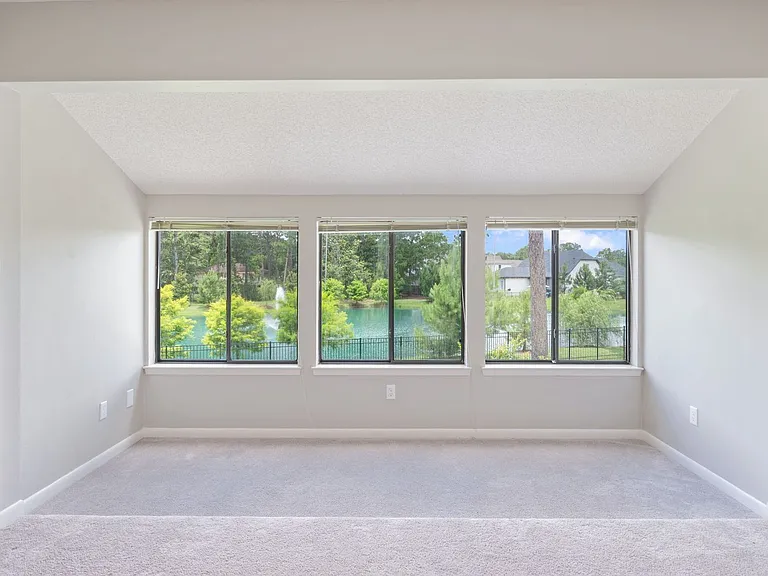 1219 Oakmont Dr — Photo 43