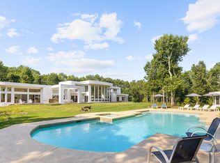 147 Old Northwest Rd, East Hampton, NY 11937