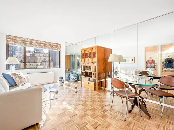 300 E 54th St APT 9B, New York, NY 10022