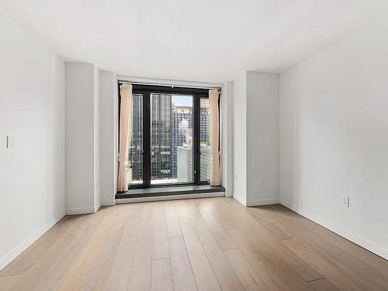 111 W 56th St #39G — Photo 3