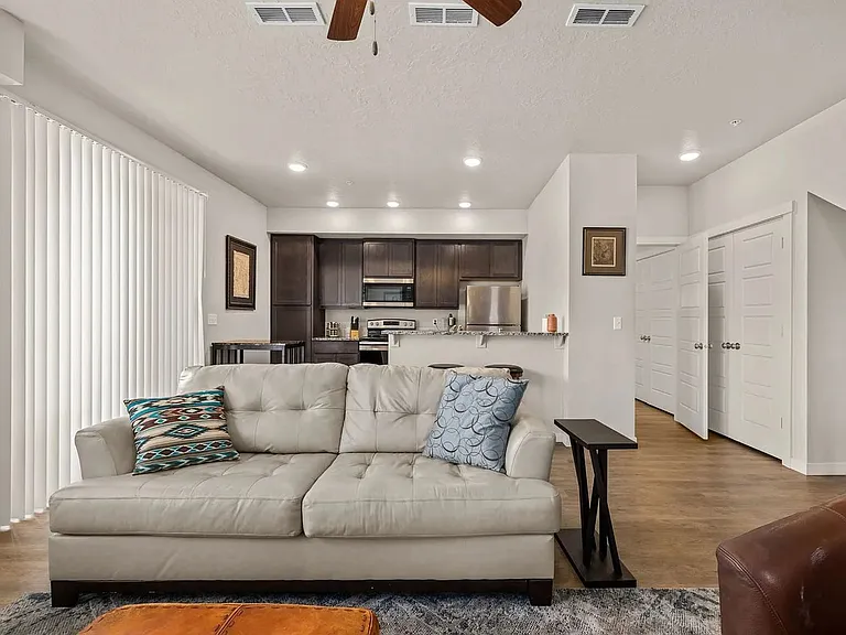 7353 N Lucy Rose Ln — Photo 6
