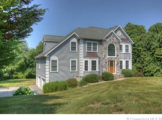 7 Crosswinds Dr, Noank, CT 06340