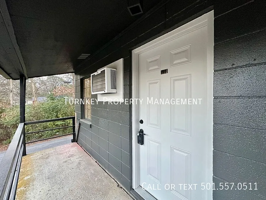 Building Photo - 100 Caruthers St #115