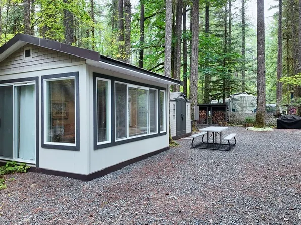 191 Chanterelle Drive, Deming, WA 98244