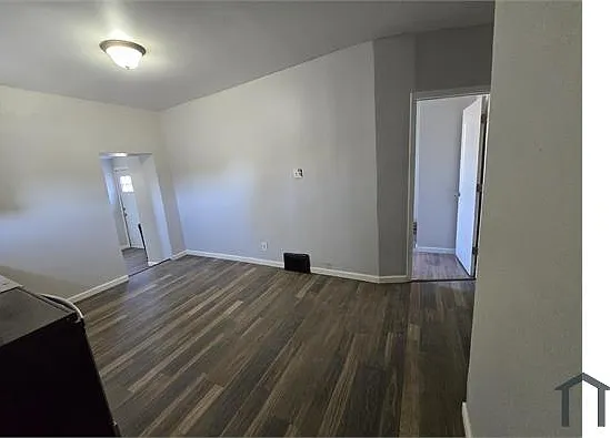 4497 Lee Ave — Photo 10