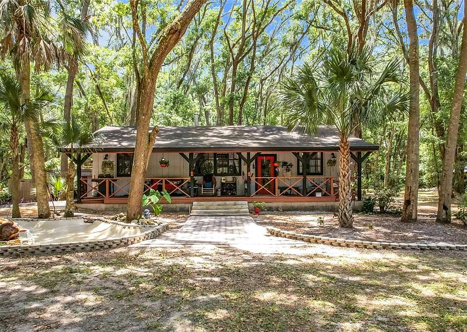 1st image of 21936 Freeman Dr