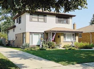 1225 Meadowcrest Rd, La Grange Park, IL 60526