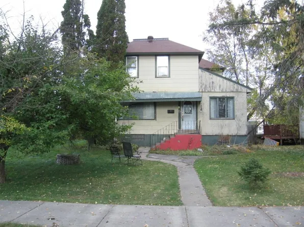21 E White St, Ely, MN 55731