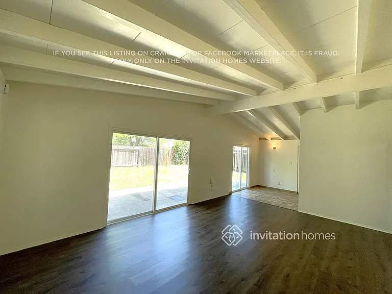 6416 La Cienega Dr — Photo 3