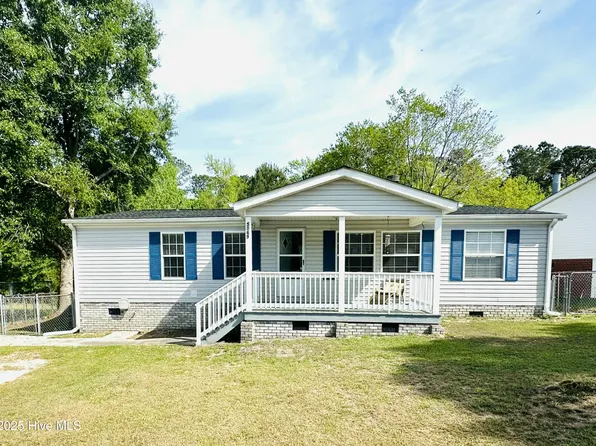 5069 Lakewood Drive SW, Shallotte, NC 28470