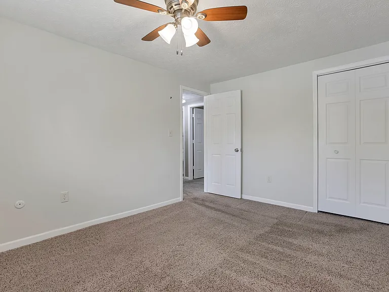 6399 Silverleaf Ave — Photo 13