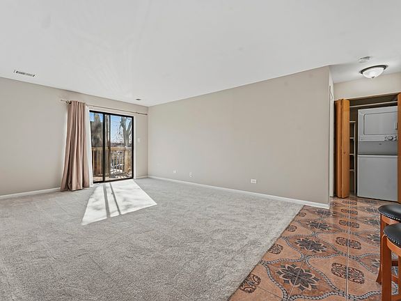 3rd image of 605 W Central Rd APT C1