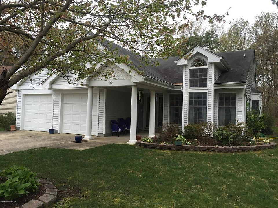 1st image of 540 Waterford Dr