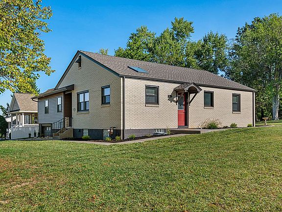 3rd image of 1837 Highland Ave