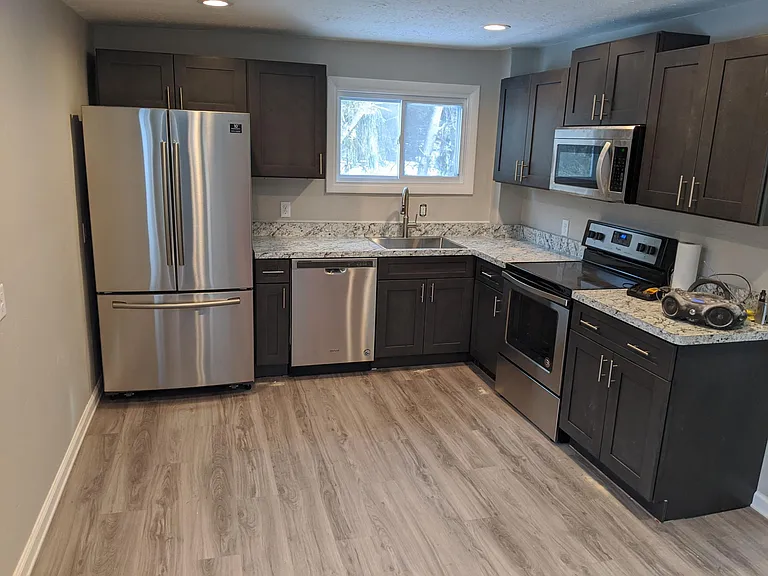 715 Erie Street Rd — Photo 2