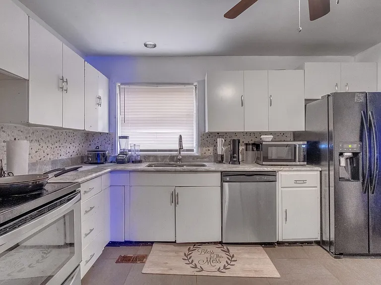 Brookside Dr — Photo 19