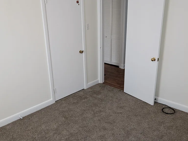 2109 N Berkeley Blvd — Photo 7