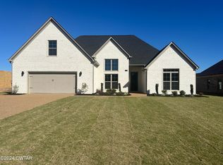 12 Miriam Cv, Jackson, TN 38305