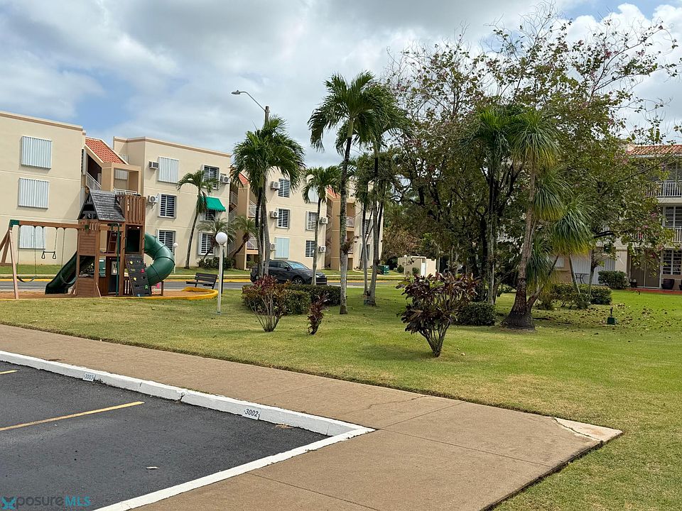 1st image of 11 Casa Del Mnr #2-31