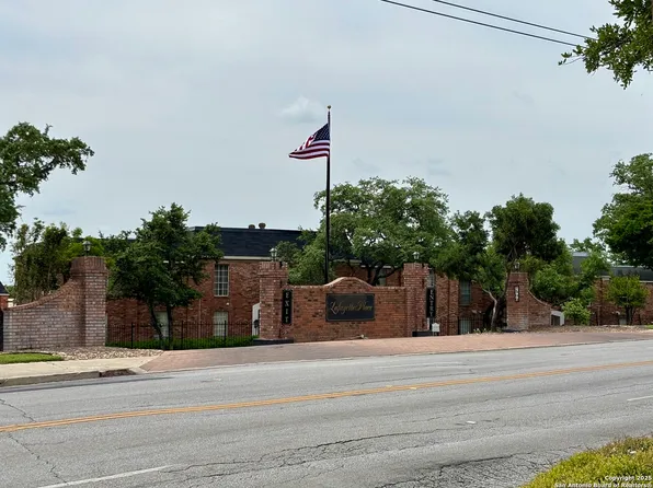 7500 Callaghan APT 337, San Antonio, TX 78229