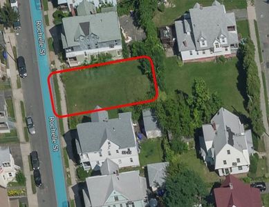 Rochelle St, Springfield, MA, 01109