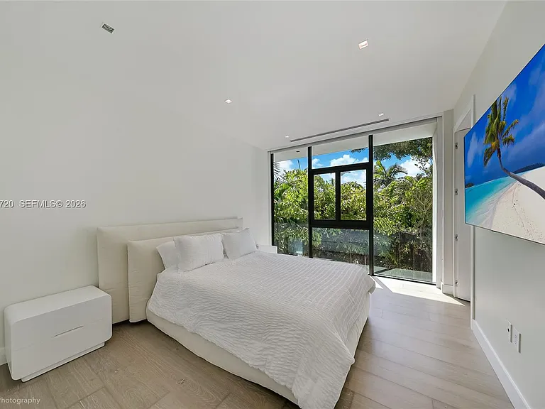 420 N Hibiscus Dr — Photo 26