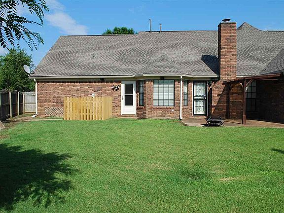 2nd image of 2655 Hearth Stone Dr