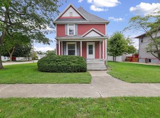 311 E Pells St, Paxton, IL 60957