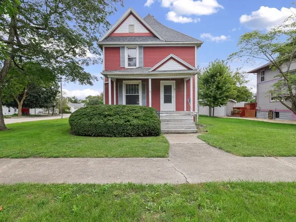 311 E Pells St, Paxton, IL 60957